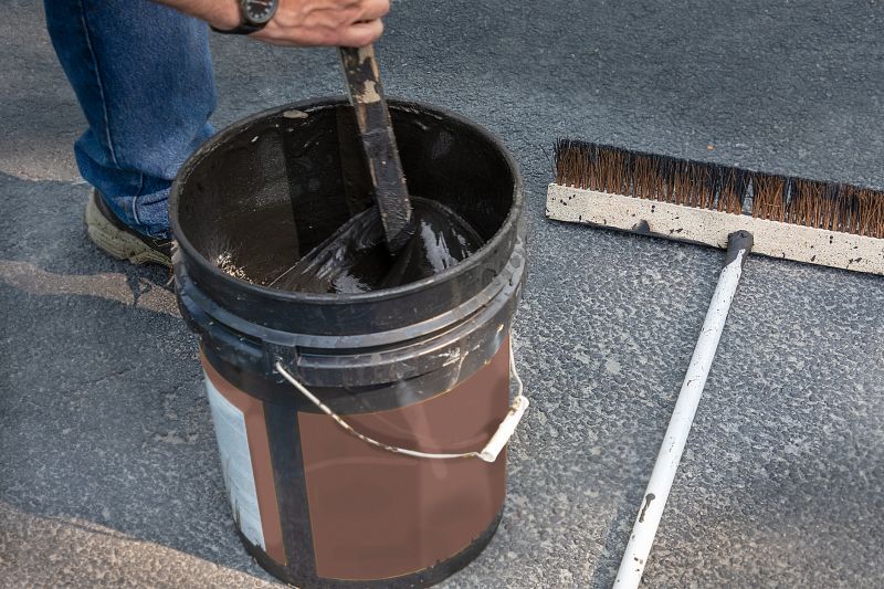 Asphalt Sealcoating in Greenville, SC