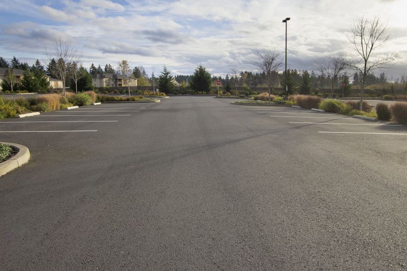 Commercial Parking Lot Sealing in Miami Dade County, FL
